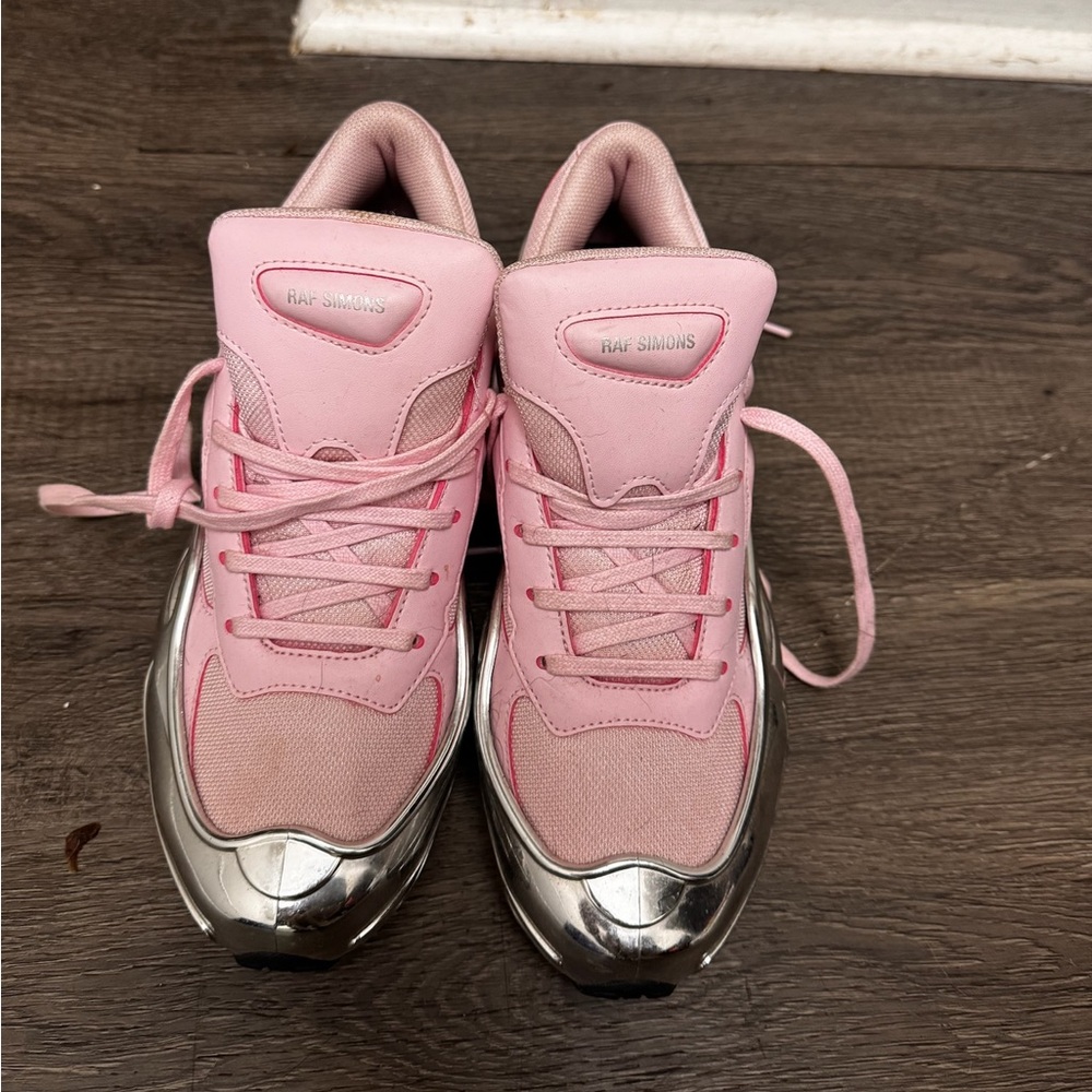 Men's adidas Ozweego Raf Simons
Clear